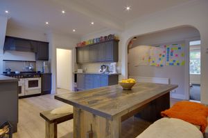 Kitchen / Diner- click for photo gallery